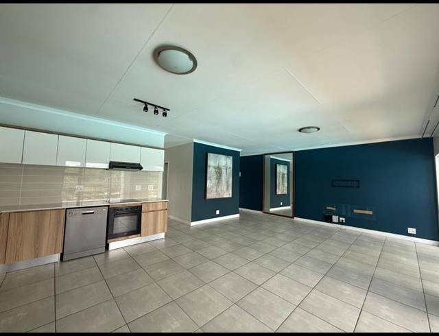 2 BEDROOM APARTMENT FOR SALE IN SILVER LAKES